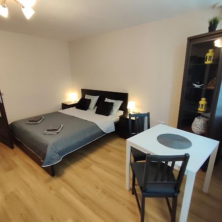 Top Apartamenty Centrum - Metro Rondo Onz Варшава Екстериор снимка