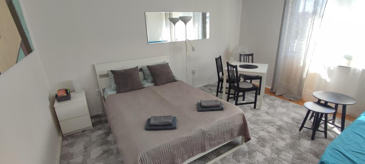 Top Apartamenty Centrum - Metro Rondo Onz Варшава Екстериор снимка