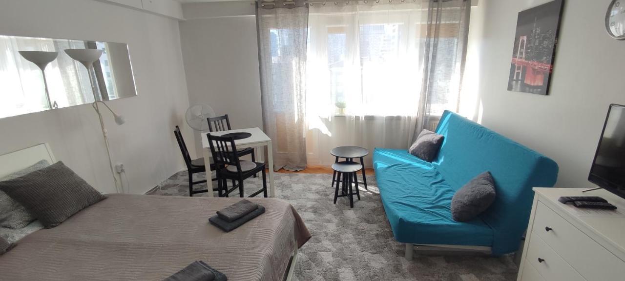 Top Apartamenty Centrum - Metro Rondo Onz Варшава Екстериор снимка