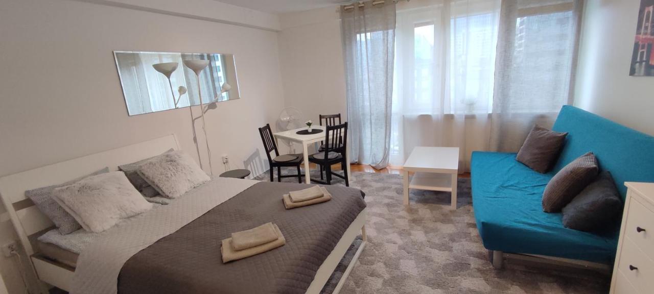 Top Apartamenty Centrum - Metro Rondo Onz Варшава Екстериор снимка