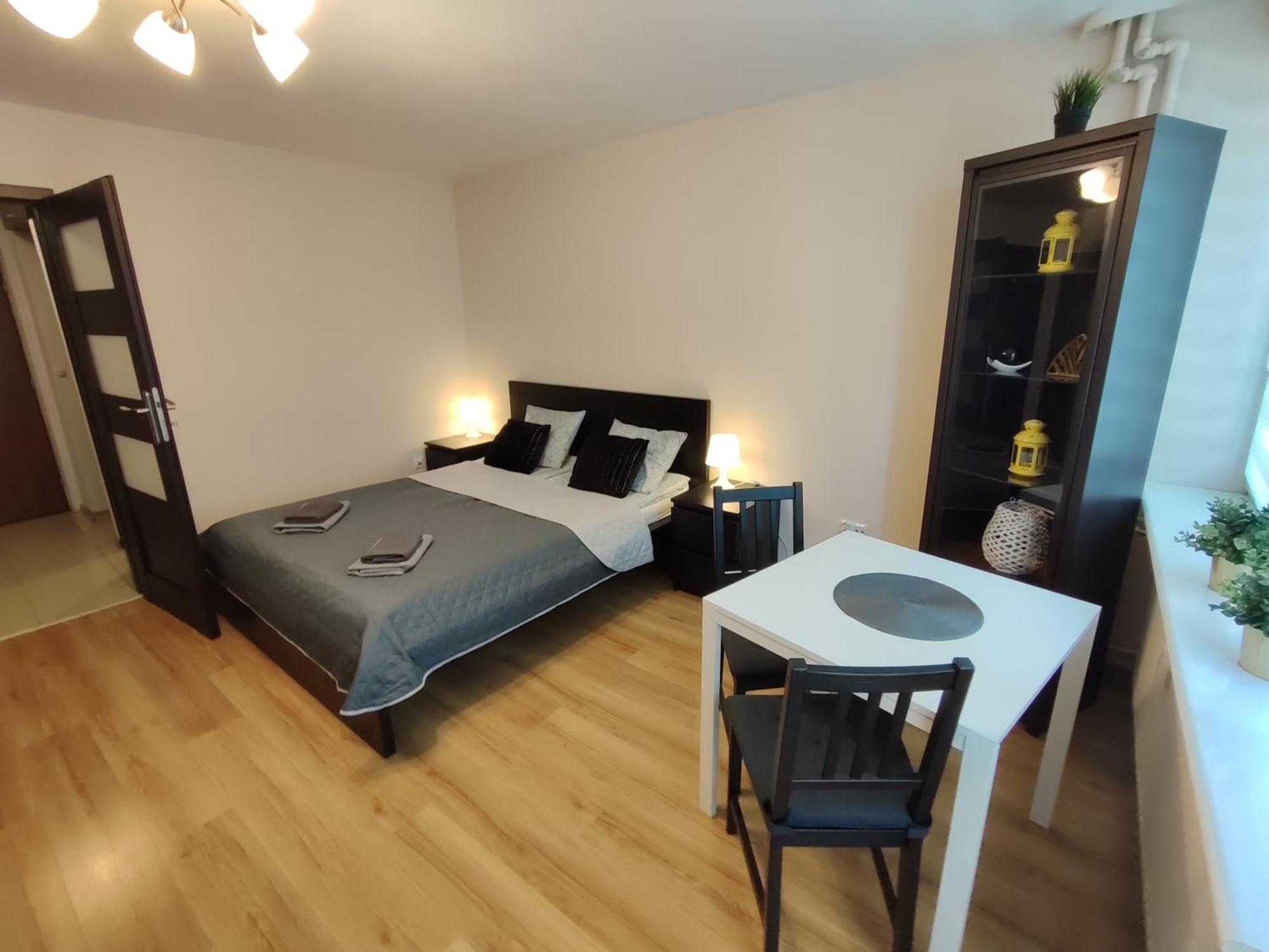 Top Apartamenty Centrum - Metro Rondo Onz Варшава Екстериор снимка
