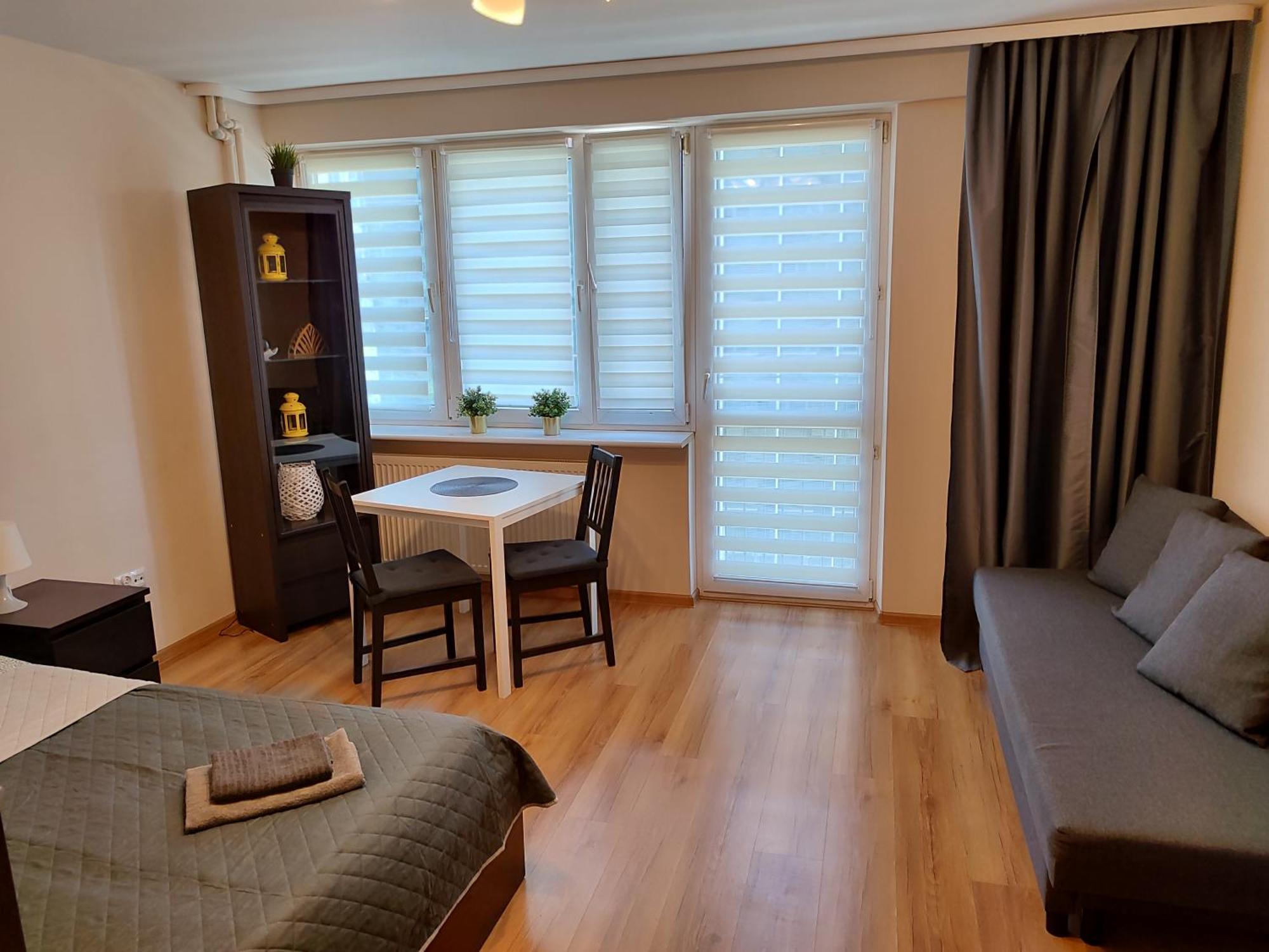 Top Apartamenty Centrum - Metro Rondo Onz Варшава Екстериор снимка